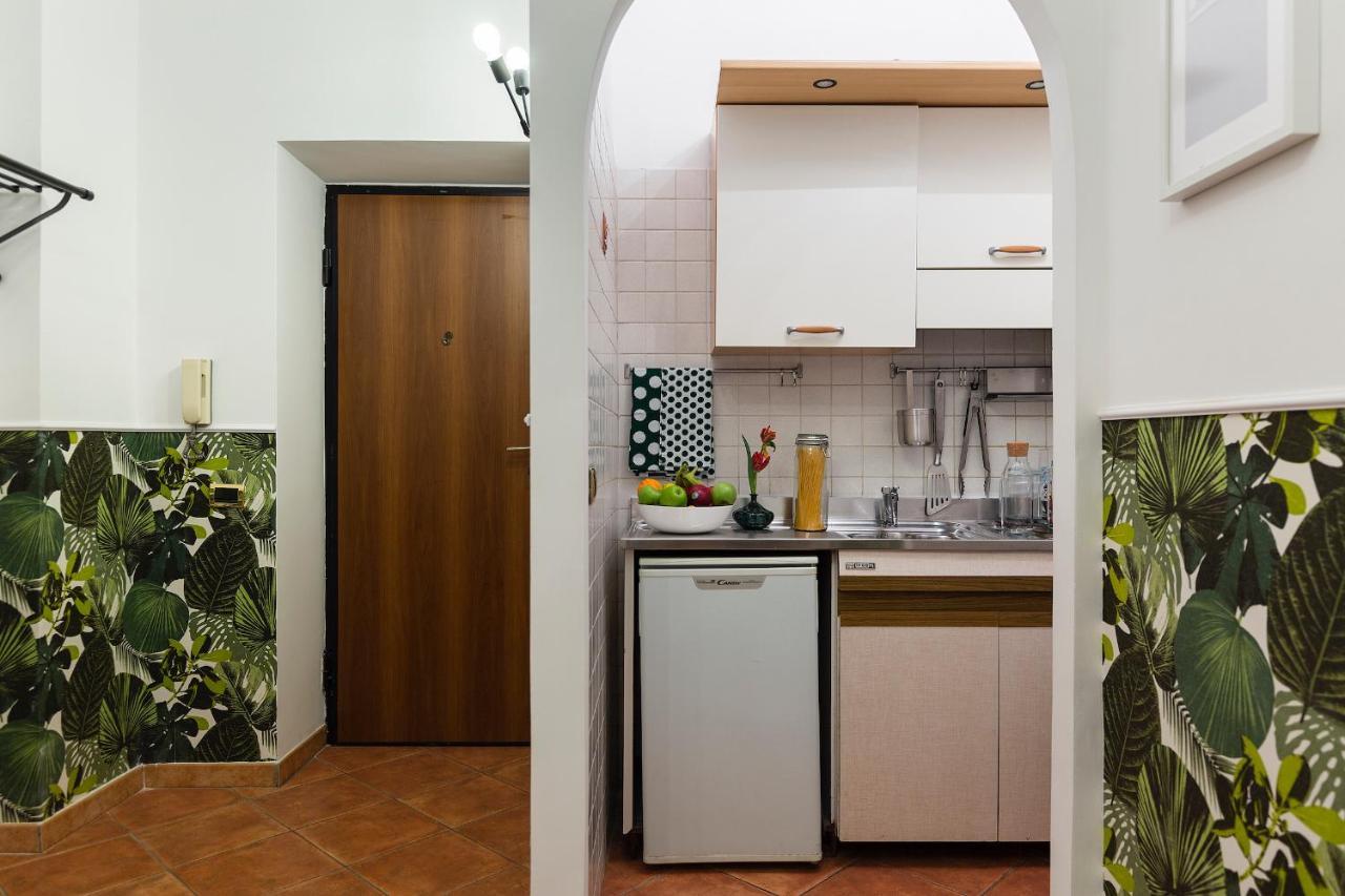Monti Jungle Apartment - Urbana Рим Екстериор снимка